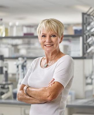 Judith Pearson in lab setting