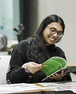 Anjali Konkipudi studies on campus.