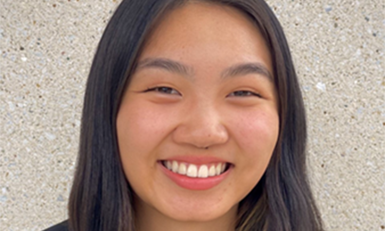 Headshot of MSU Homecoming Court Member, Julie Liu