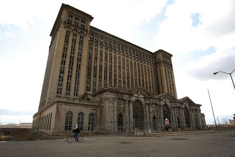 Exterior of Michigan Central Station before renovation